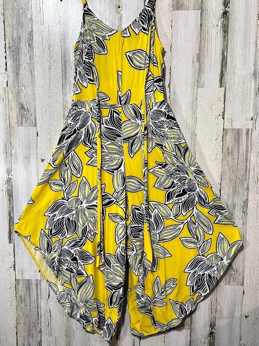Ivy Street Jumpsuit Floral Flowy in Yellow & Black Size Large